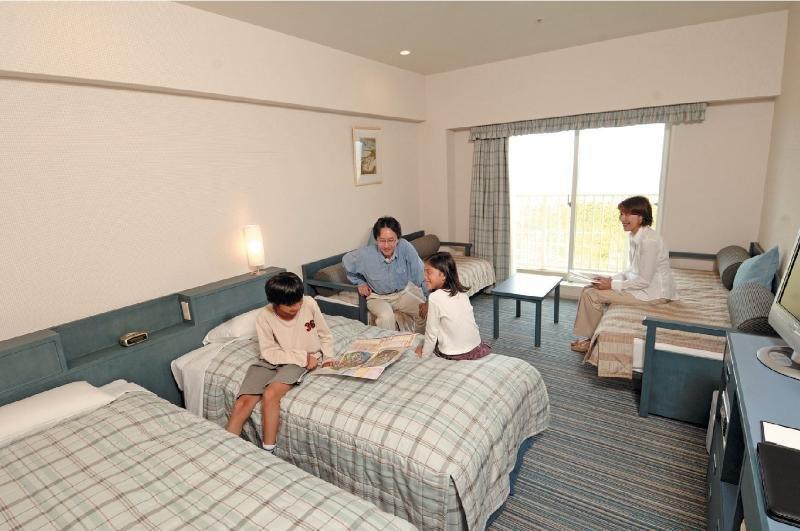 Tokyo Disney Celebration Hotel Urayasu Exterior foto